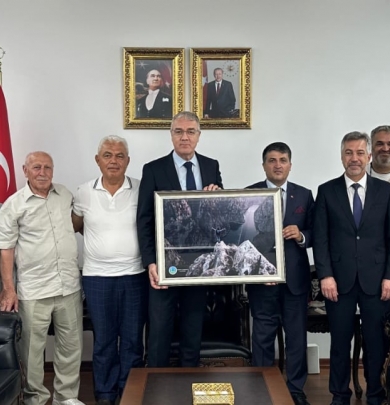 VEZİRKÖPRÜLÜ ALTINDAĞ KAYMAKAMI BÜLENT BAYRAKTAR’A ZİYARET