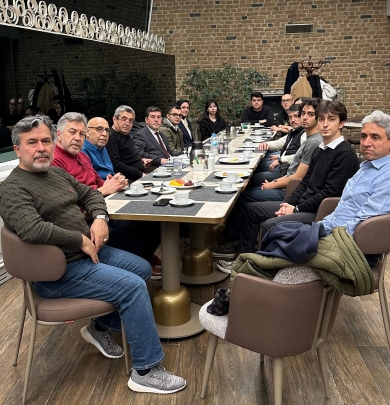 VEZİRKÖPRÜLÜ PROFOSÖR'DEN VEZİRKÖPRÜLÜ ÜNİVERSİTELİLERE KARİYER SÖYLEŞİSİ.